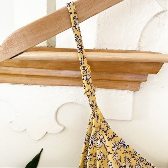 ROW.A Yellow Floral Print Spaghetti Strap Asymmetric Button Jumpsuit Size S - Picture 3 of 10